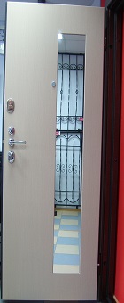 МДФ-панель с зеркалом " 3 " на входной металлической двери
